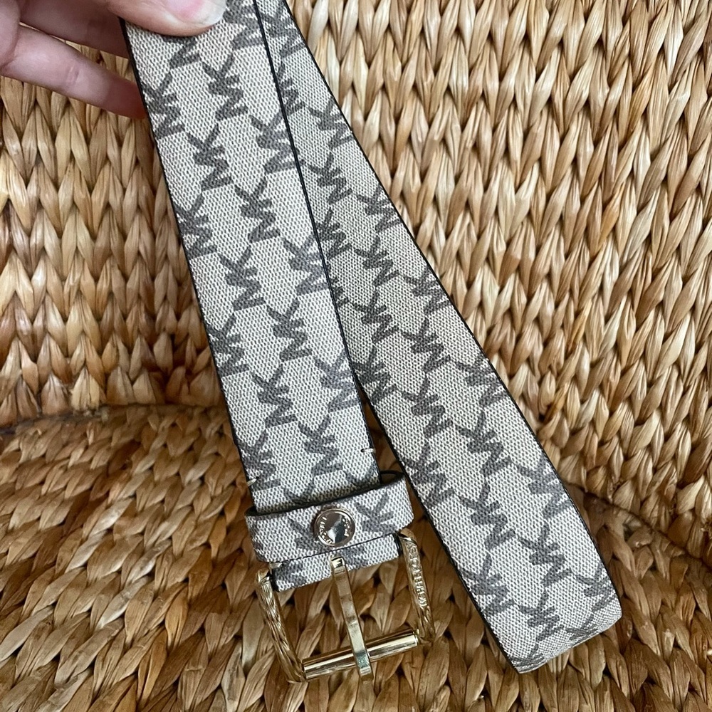 Micheal Kors Belt